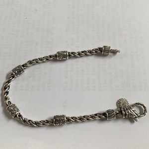Jai 8 inch bracelet with lobster claw clasp